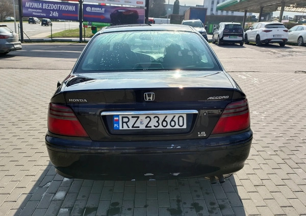 Honda Accord cena 5500 przebieg: 262000, rok produkcji 1999 z Rzeszów małe 67